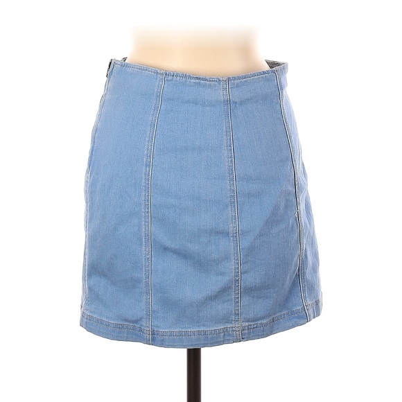 Kendall and Kylie blue skirt - Picture 2 of 3